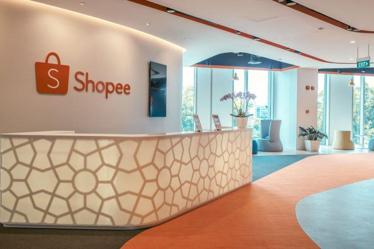 Shopee India 的 300 多名员工在结账时进行修复