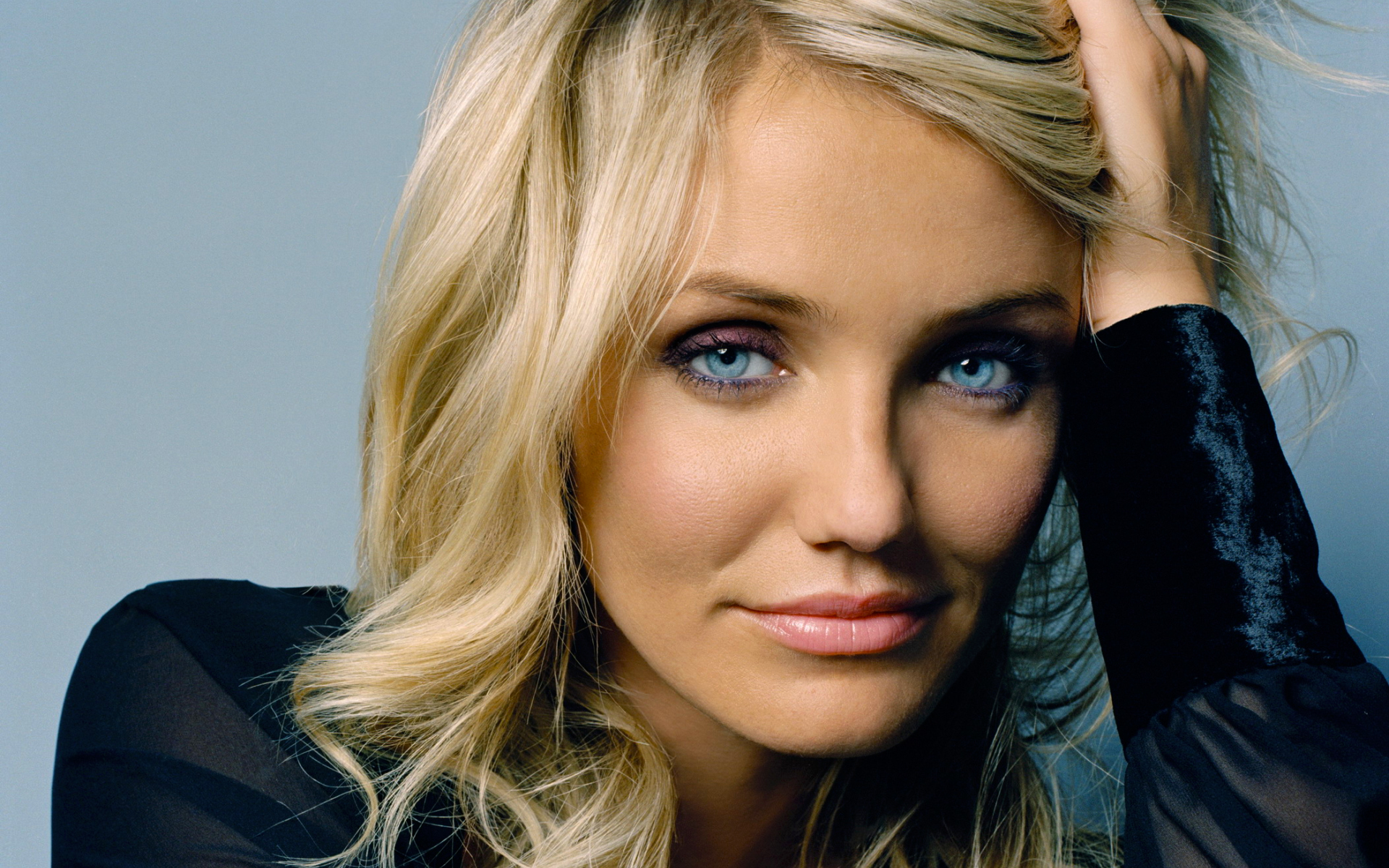 卡梅隆·迪亚兹(Cameron Diaz)未退休，并主演了Netflix动作喜剧《重返行动》(Back in Action)