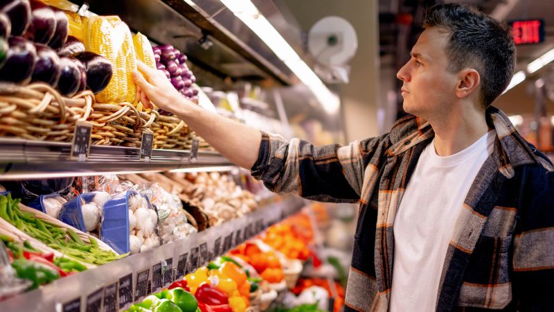 Earn more rewards on your groceries with these credit cards