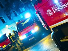 Auch vier Wochen nach Hausbrand in Berlin-Neukölln: Mieter dürfen weiterhin nicht in ihre Wohnungen