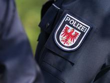 Tot nach Polizeieinsatz in Brandenburg: An Erde erstickt, hirntot, wiederbelebt und in Berlin gestorben