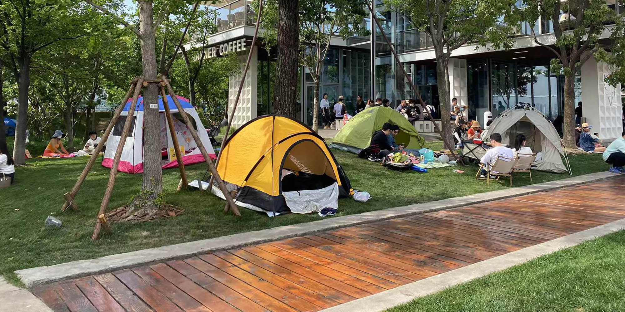 To Beat the May Day Rush, Shanghai Stays Put to Go Glamping