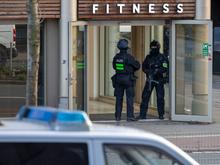 Verdächtiger in U-Haft: 21-jähriger schwebt nach Fitnessstudio-Attacke weiter in Lebensgefahr