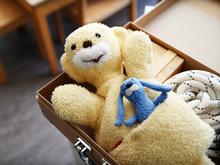 Suchtprävention in Berliner Kitas: Eine flauschige Handpuppe stärkt Kinder