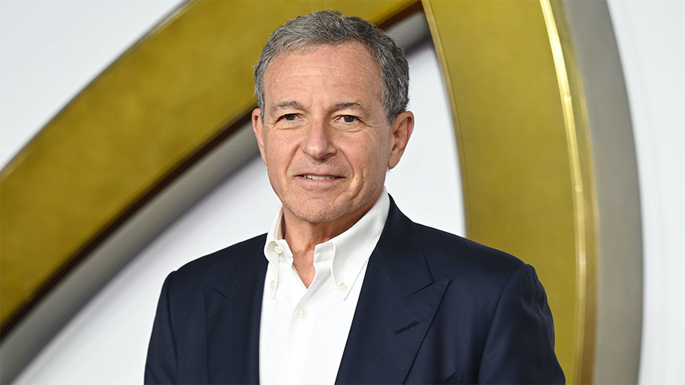 鮑勃·艾格（Bob Iger）將擔任迪士尼首席執行官至2026年