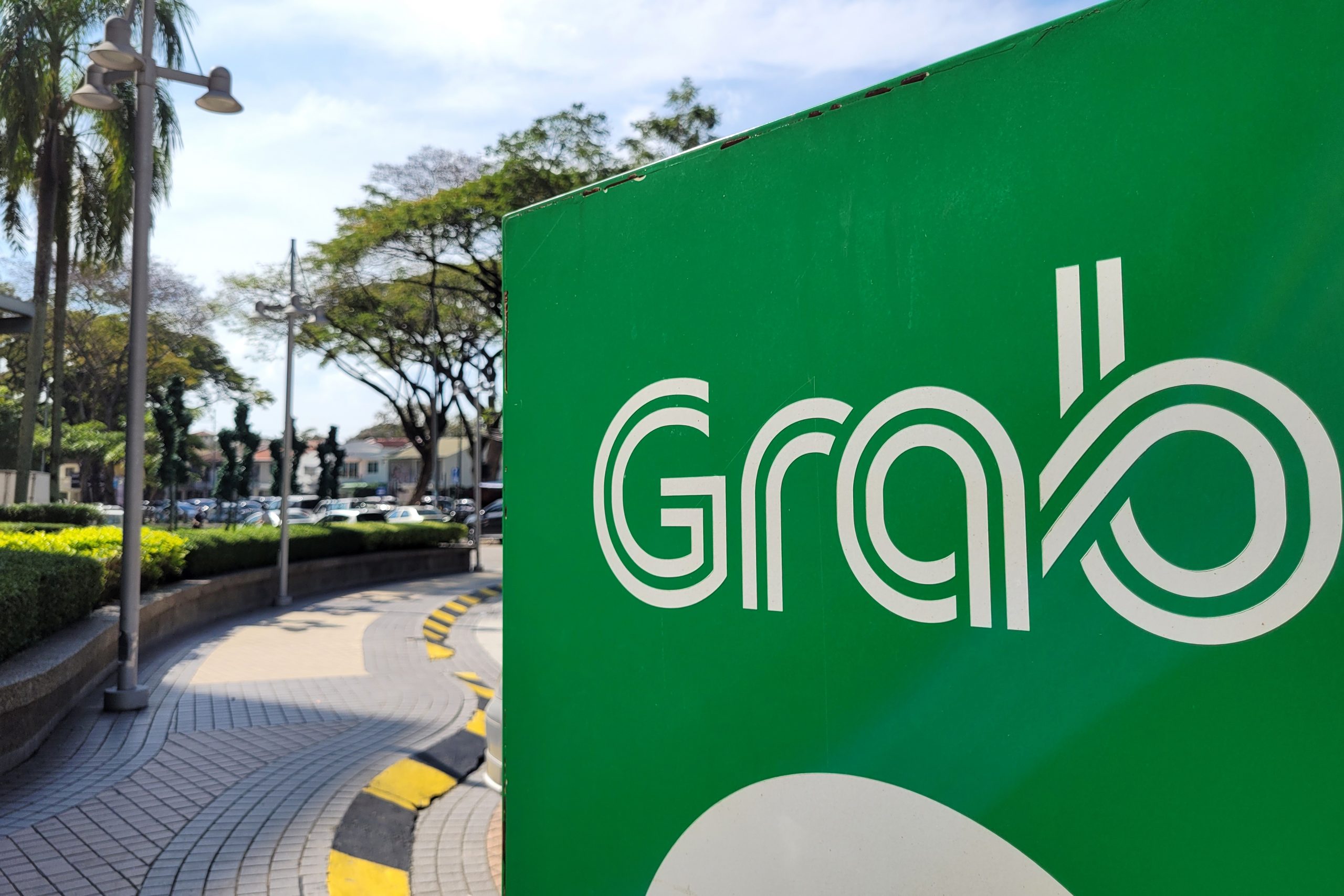 Grab to acquire SG taxi operator Trans-Cab for $100m: report