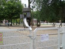 Nagetiere plündern Papierkörbe: Berliner Spielplatz schon wieder wegen Rattenplage gesperrt