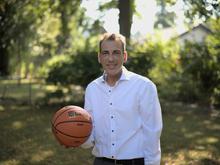 „Ich habe das alles für meinen Sohn getan“: Wie ein Koch das erste Tisch-Basketballspiel erfand