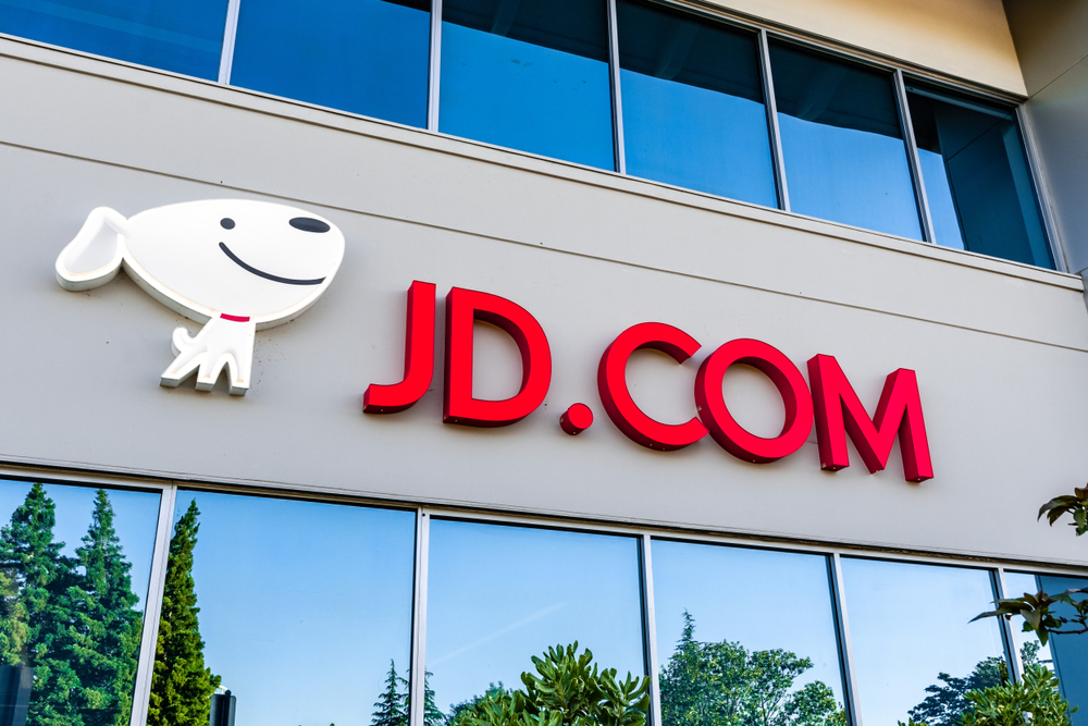 JD.com posts minimal revenue gains in Q3, misses estimates