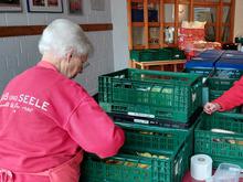 Folge der Künstlichen Intelligenz: Supermärkte spenden der Berliner Tafel viel weniger Obst und Gemüse