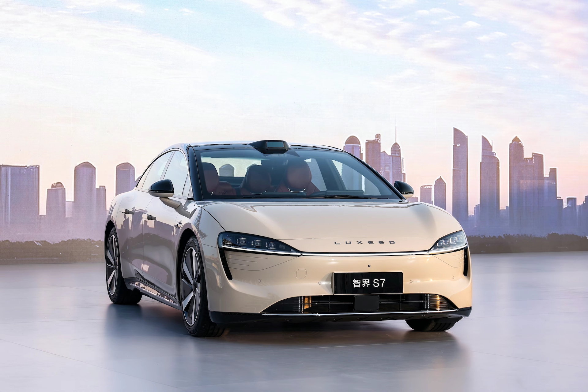 Huawei to deliver 23,000 Aito EVs in December, seeking partnership with FAW