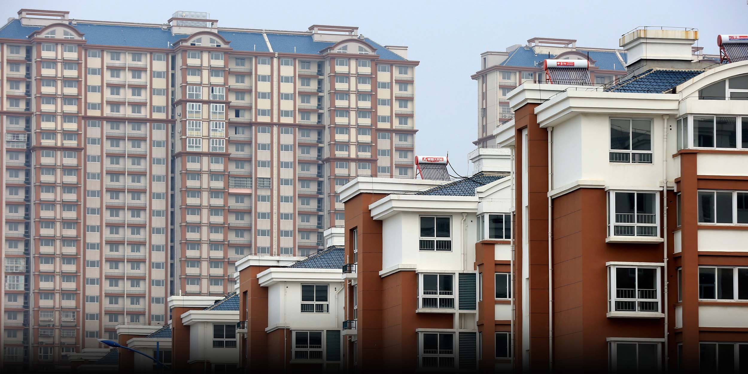 Beijing, Shanghai Introduce New Housing Policies to Spur Demand