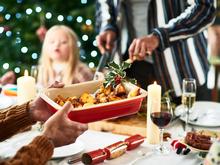 Üppiges Festmahl zu Weihnachten: Was wirklich gegen das Völlegefühl hilft