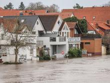 Einsatzkräfte seit Tagen im Einsatz: Neuer Dauerregen in Hochwasserregionen erwartet