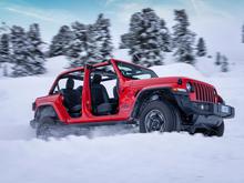 Elektrischer Schneewalzer: Rollen, rutschen, driften beim „Jeep Snow Adventure“