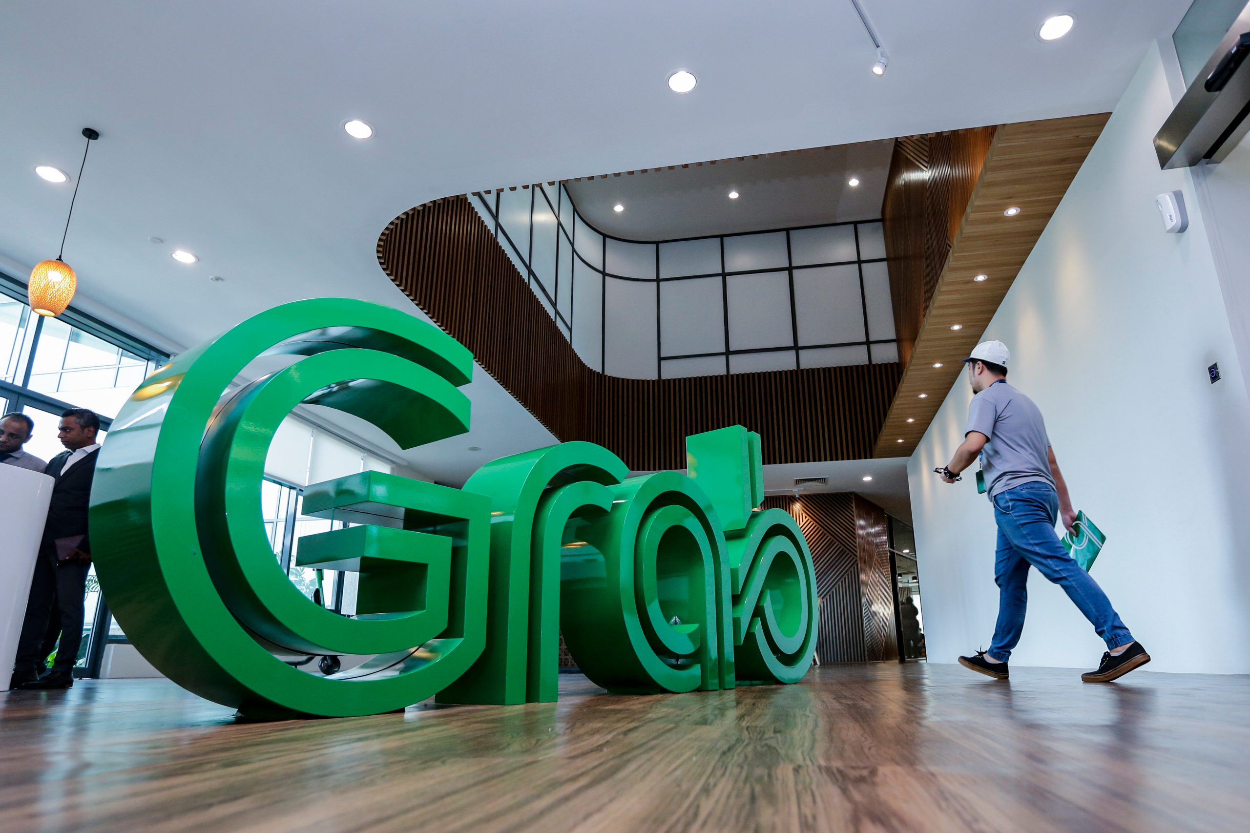 SG competition watchdog begins in-depth review on Grab’s takeover of Trans-cab