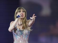 Nach Konzert in Tokio: Taylor Swift im Super-Bowl-Stadion angekommen