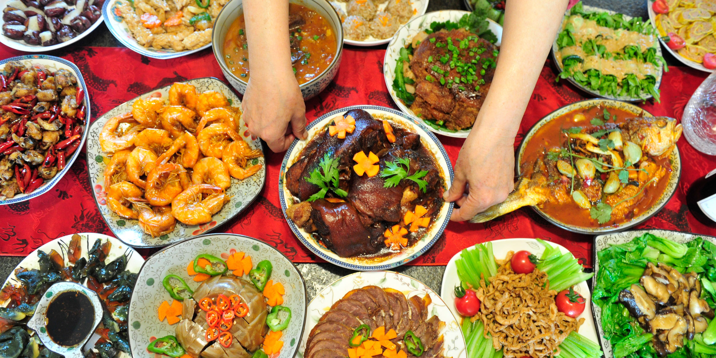 Do Ready-Made Meals Belong at China’s New Year’s Table?