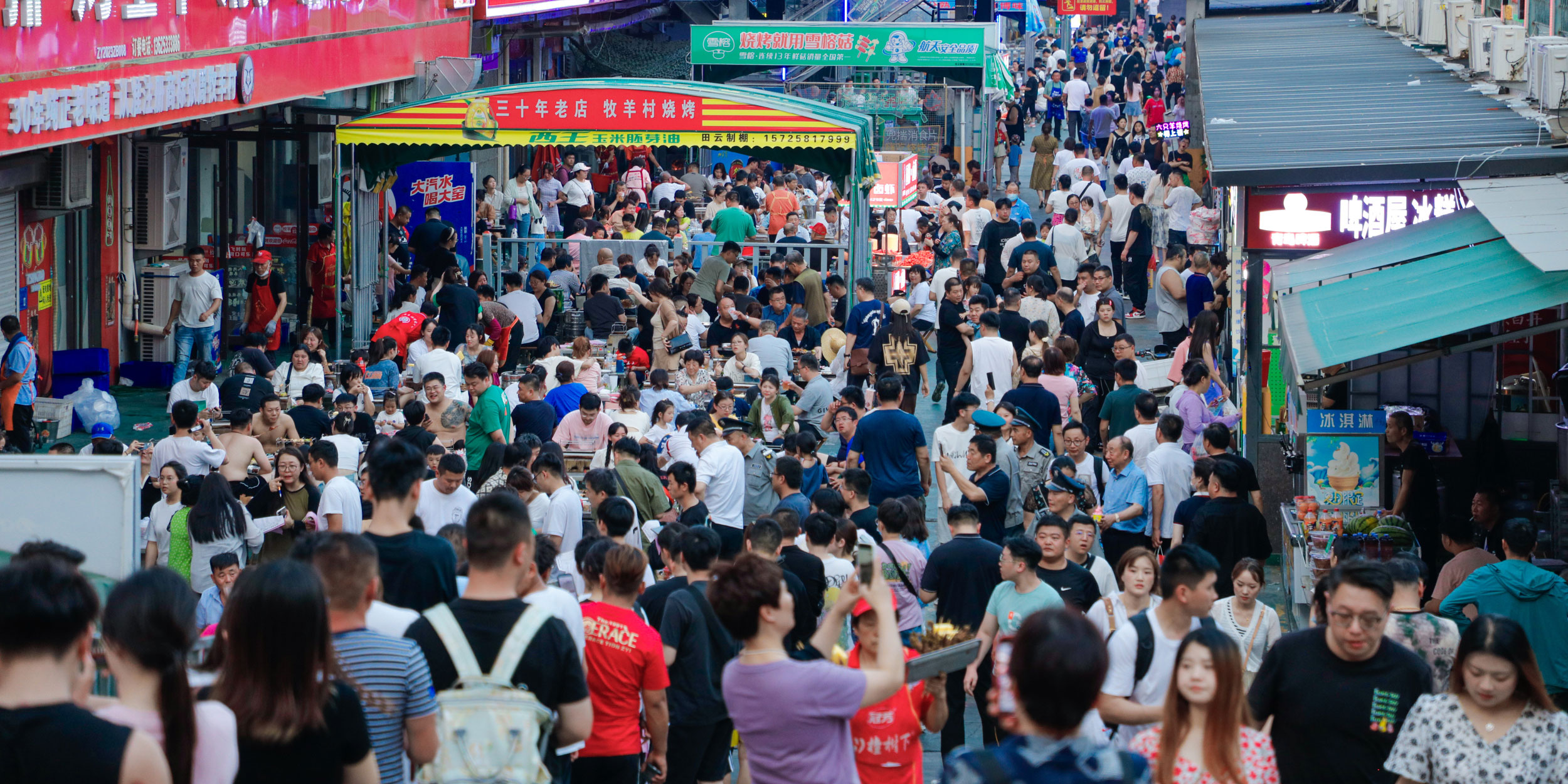 Pride and Peril in China’s Internet-Famous Cities