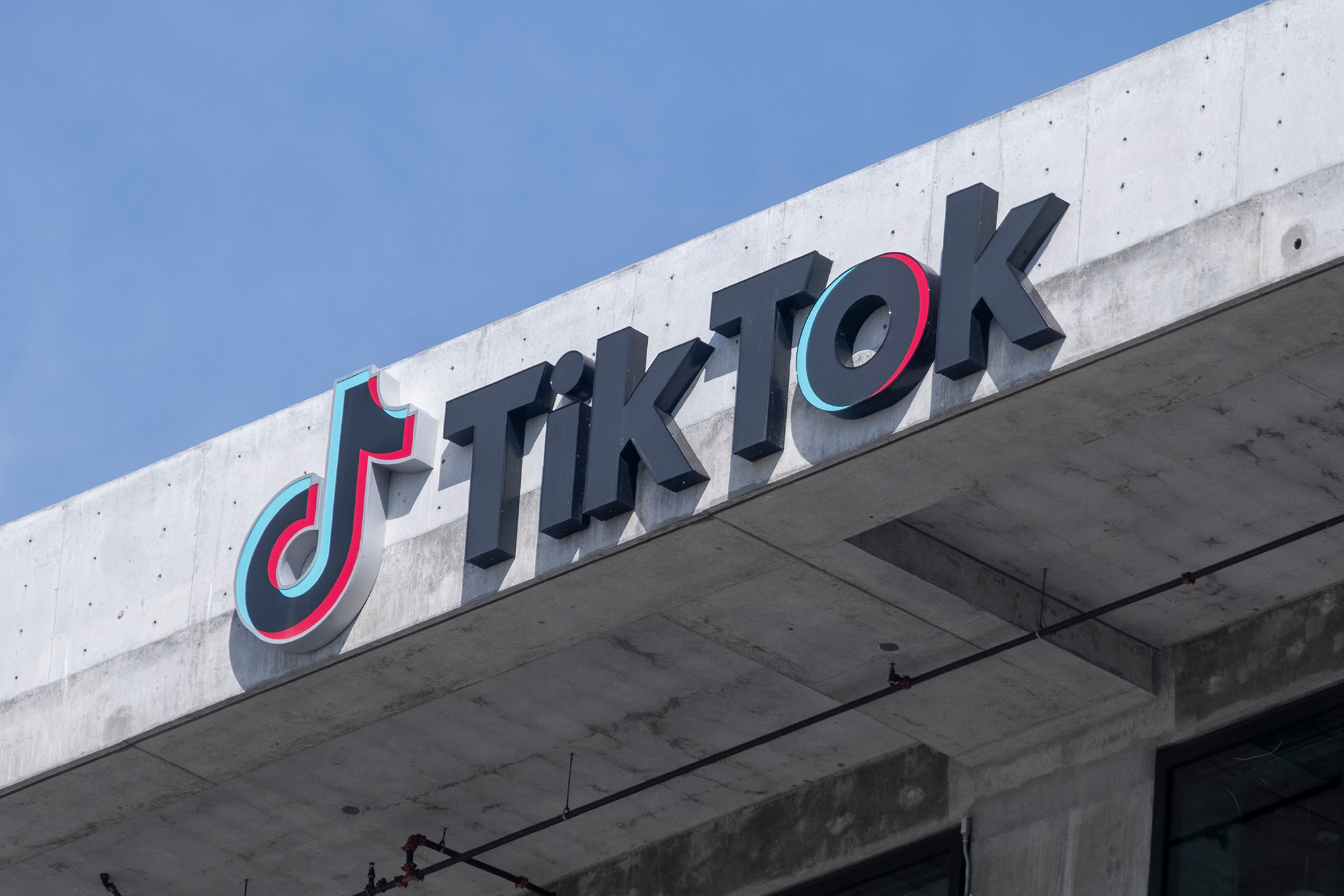 TikTok to require digital watermark on all AI-created content