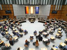 Grüne lachen bei Debatte über ermordeten Polizisten: Entsetzen im Berliner Abgeordnetenhaus nach Zwischenruf zu Mannheim