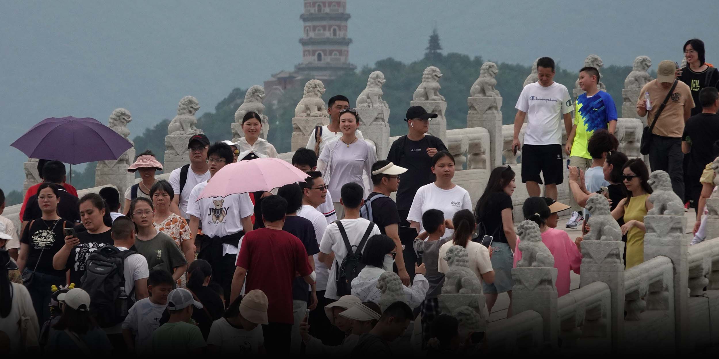 Chinese Cities Roll Back Pandemic-Era Tourist Site Ticketing Systems