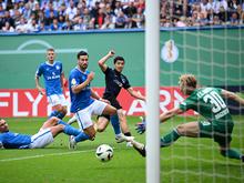 Trotz Gersbeck-Patzer im Pokal weiter: Hertha BSC wackelt bei Hansa Rostock nur kurz