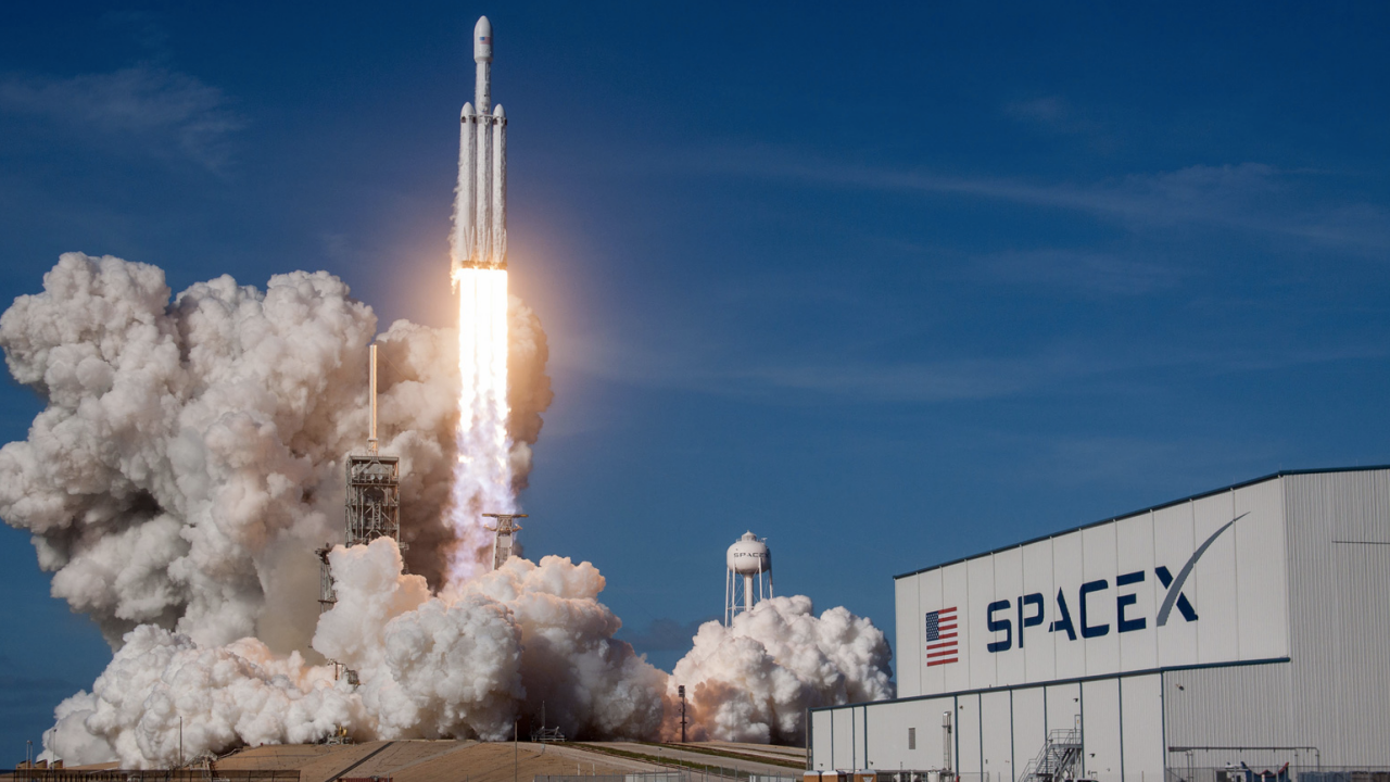 SpaceX proposes $1.5b Starlink investment in VN