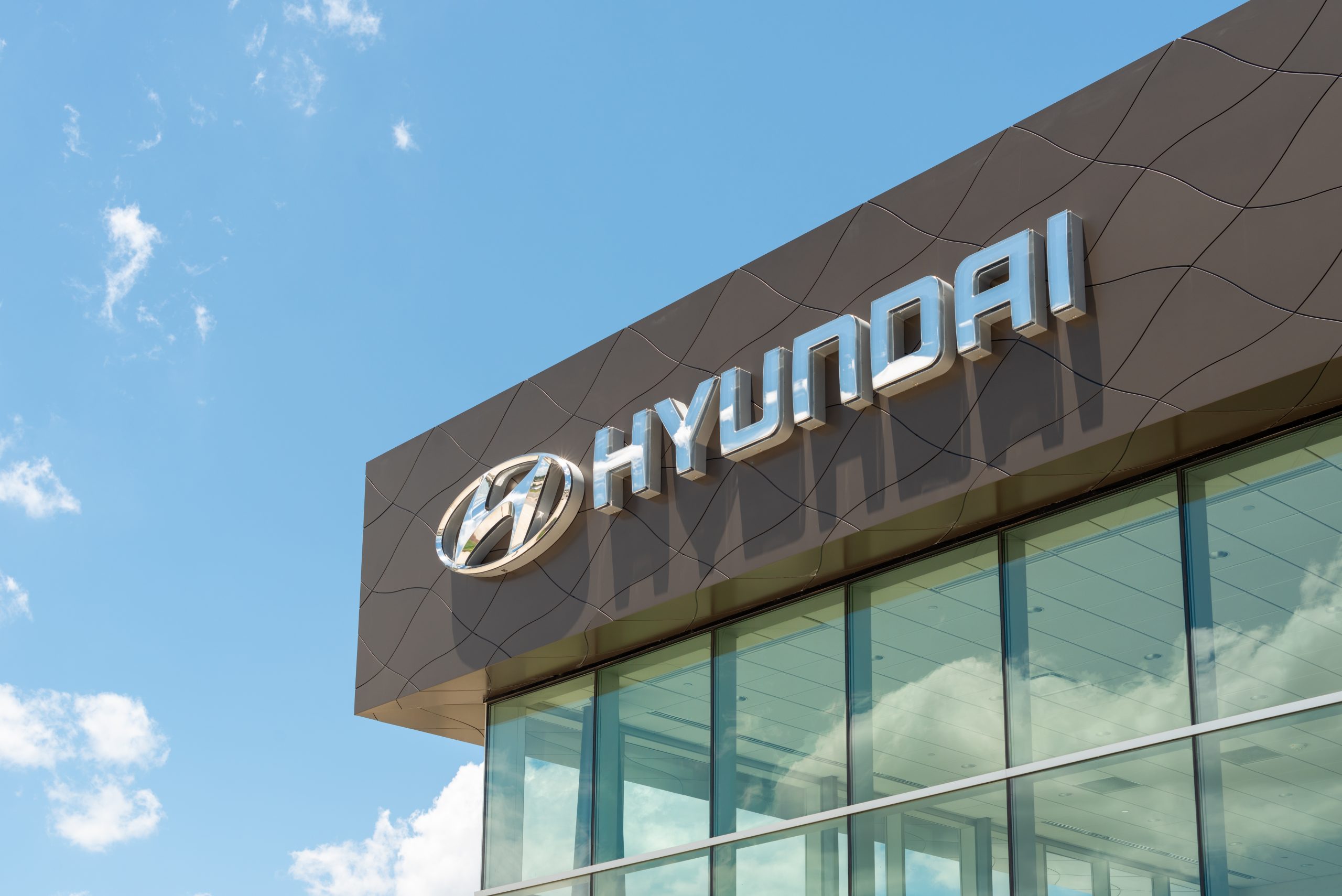 Hyundai India shares drop 5% on debut