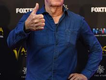 Australische Film-Ikone: Haudegen mit Humor: „Crocodile Dundee“ Paul Hogan wird 85