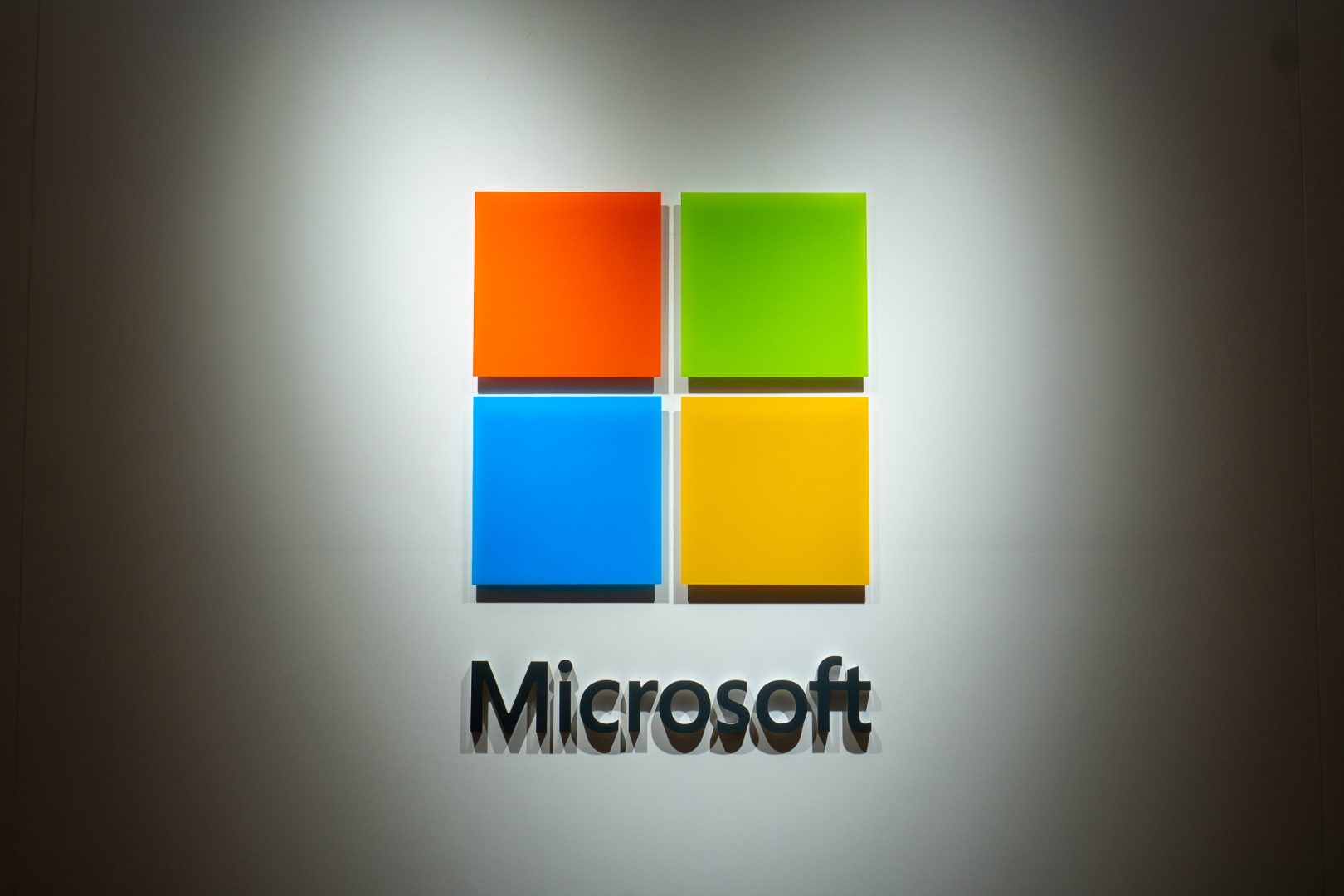 Microsoft launches Tencent App Store Zone in Windows Store for Chinese users