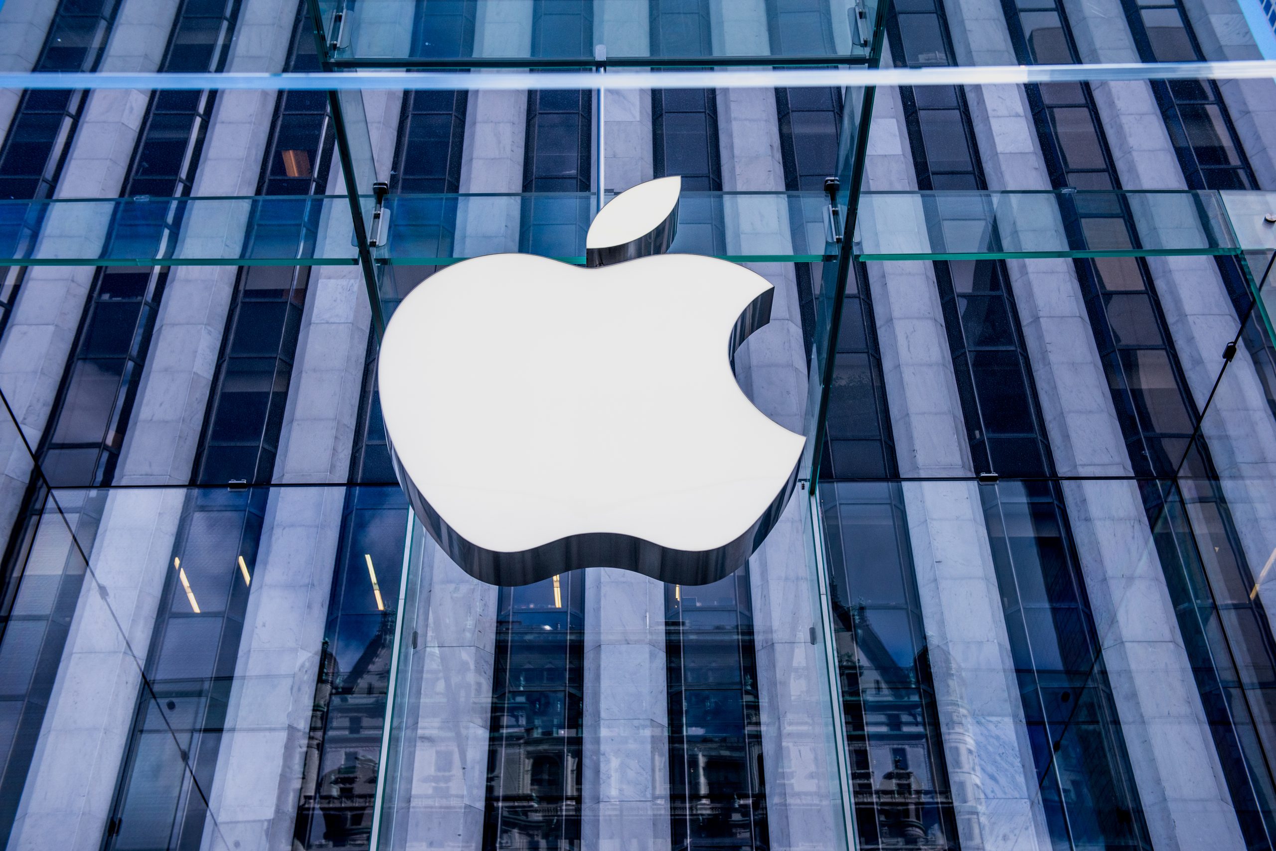 Apple teams up with Baidu to launch AI services in China in 2025, faces user data dispute